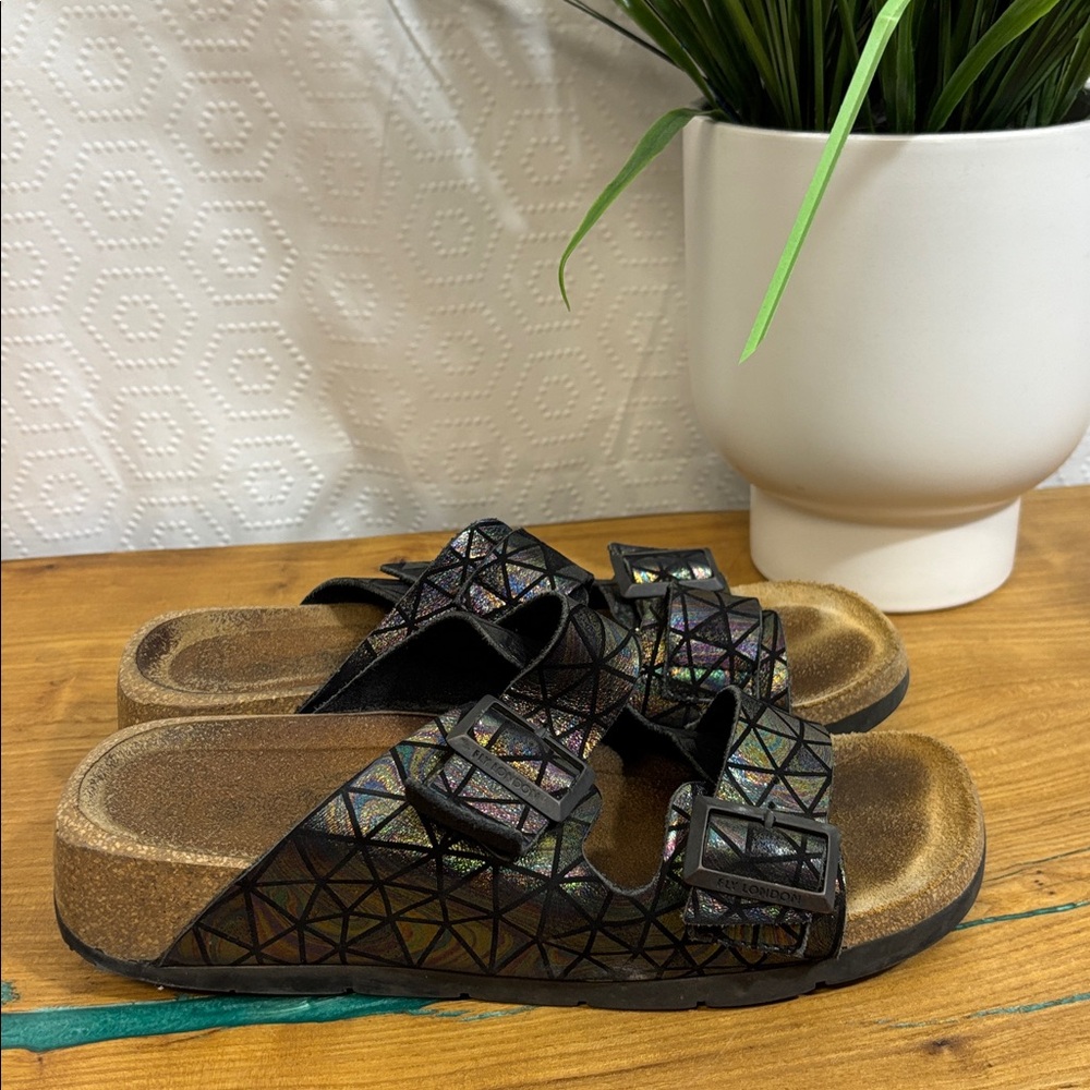 Fly London Caja Leather Sandal
